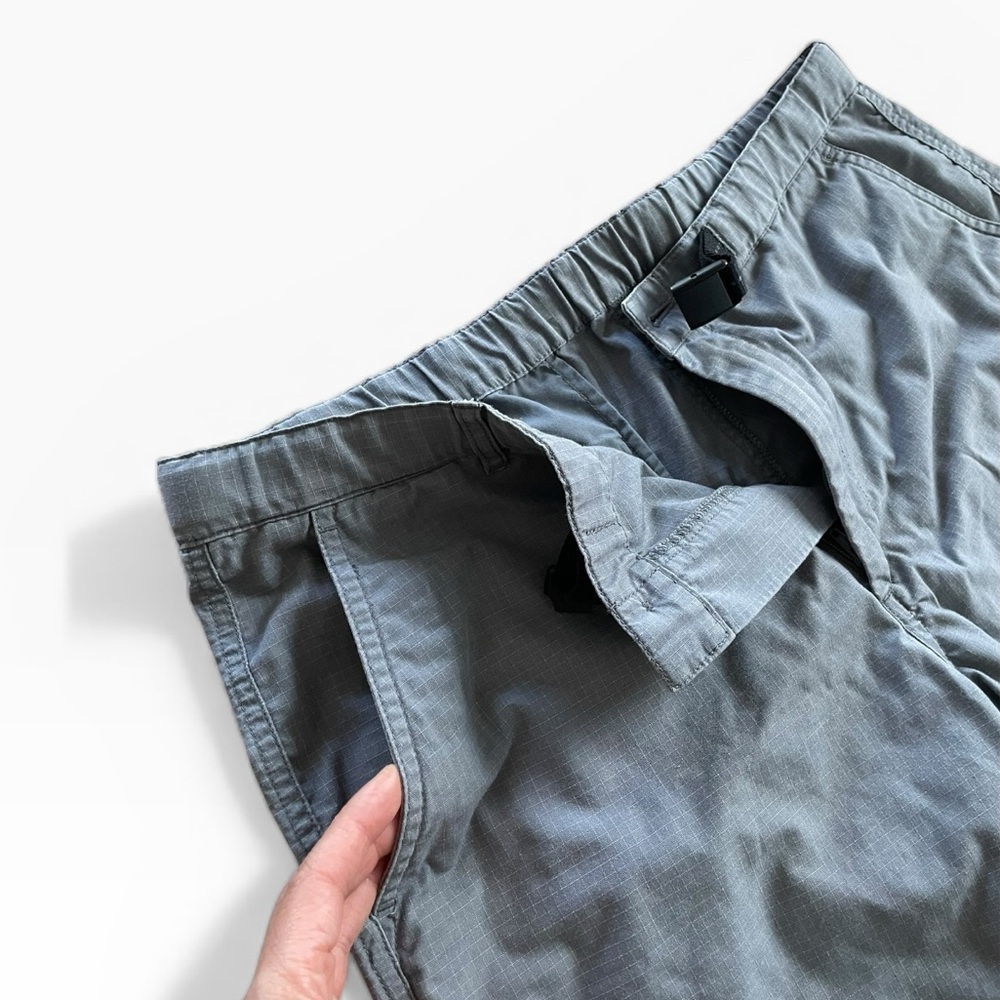 Uniqlo Gray Utility Hiking Shorts Size L Elastic Waist Tech Outdoor Gorpcore - Picture 4 of 9